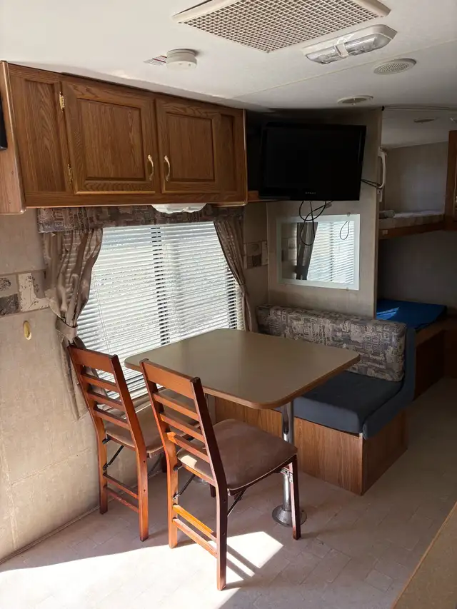 2005 Fleetwood Pioneer Travel Trailer in Travel Trailers & Campers in Cranbrook - Image 10