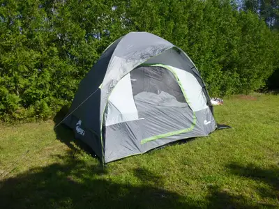 Camping, tente VUS. neuve 1/2 prix. SUV Tent. New, 1/2 price, View more