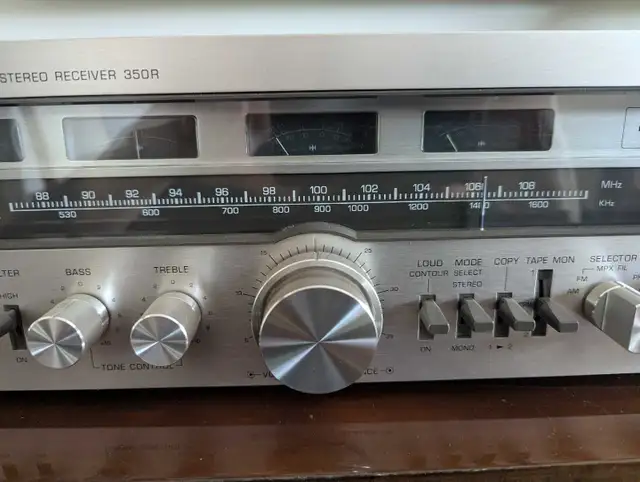 Scott 350R AM/FM stereo receiver in Stereo Systems & Home Theatre in Ottawa - Image 5