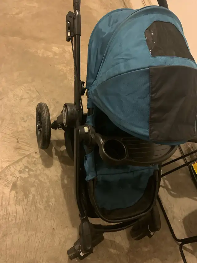 excellent condition city select stroller for only $300 in Strollers, Carriers & Car Seats in Edmonton - Image 5