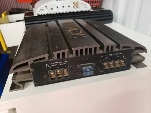 LEGACY LA300 2/1-CHANNEL POWER AMPLIFIER62863271897603121