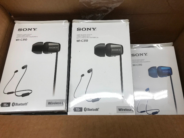 X-MAX, WI-C310/B Sony Wireless in-Ear Headphones, Black, Blue in Cell Phone Accessories in Mississauga / Peel Region