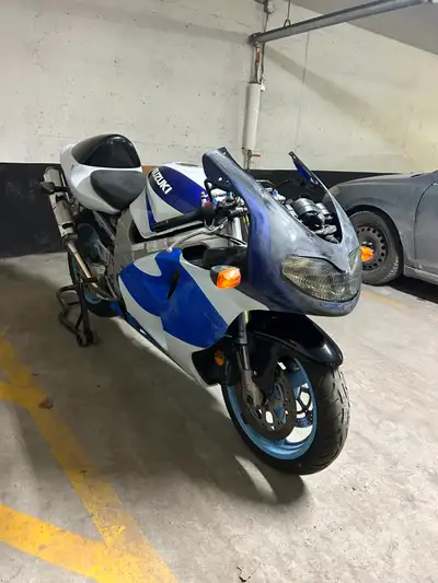 1998 Suzuki TL1000R 28k 2 owners bike is in very good shape no accidents or any sort of damage or ev...