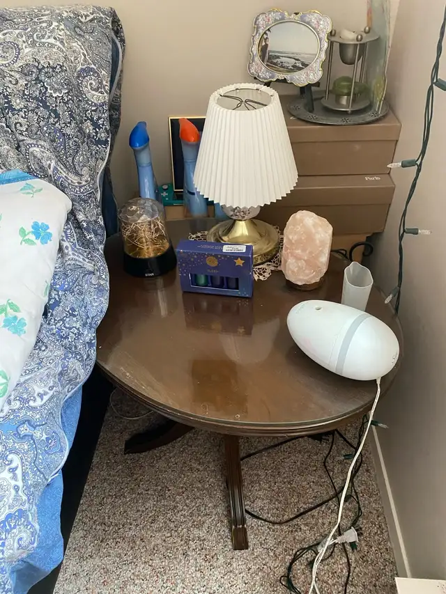 End wood table; top glass in Other Tables in Penticton - Image 2