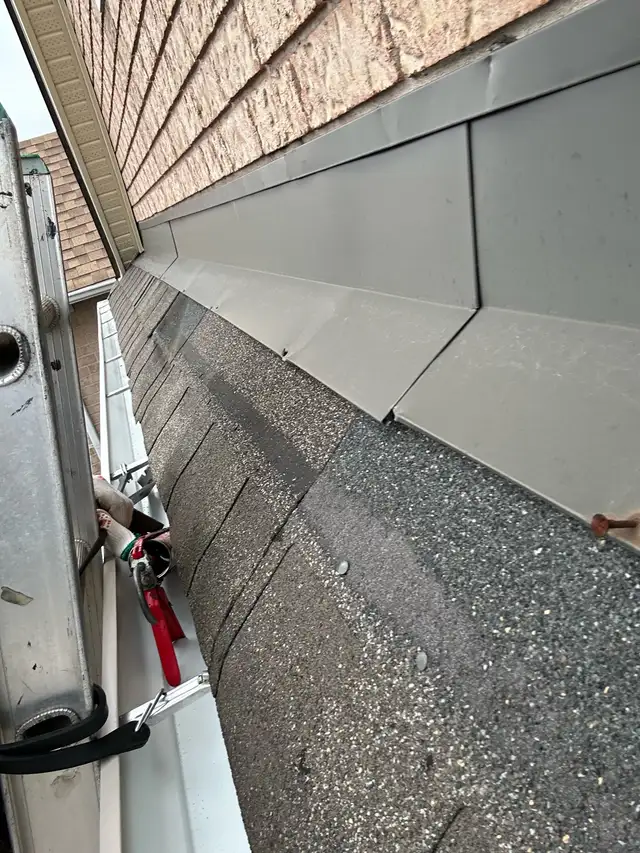 roof repair 406210103739699203