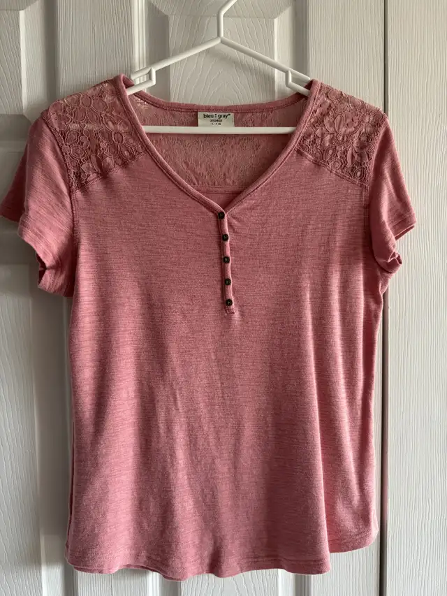 8 sweaters medium and large62864360838785121