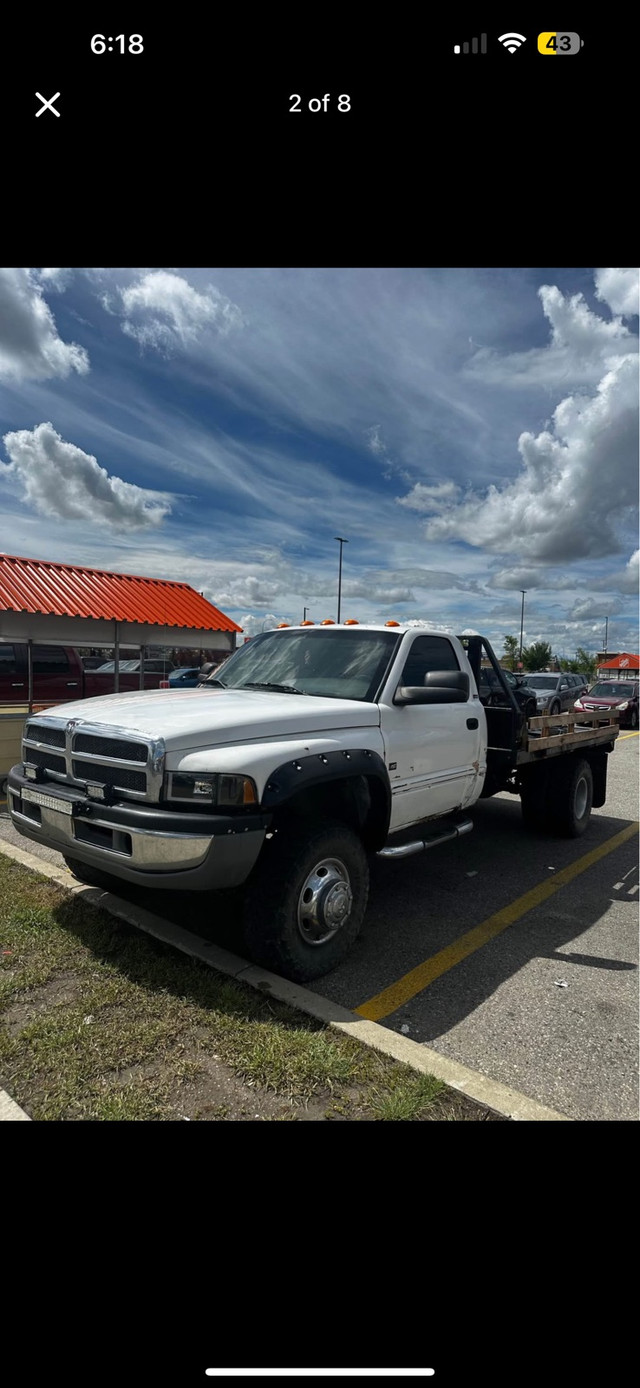 2001 dodge ram 3500 6 spd  in Cars & Trucks in Calgary