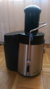 Centrifugal Juicer