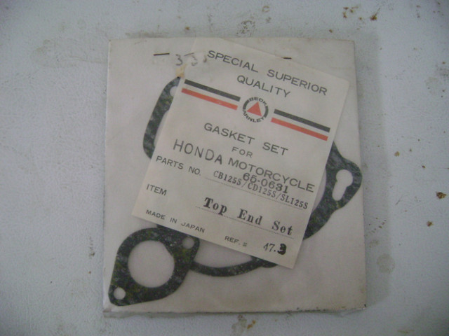 Honda 125 s cb cd motorcycle top end gasket set cr250 ring in Motorcycle Parts & Accessories in Penticton
