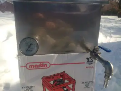 Brûleur Martin 65 000 btu avec panne de 16x16x10 pouces de haut, cover pour la panne pour garder pro...