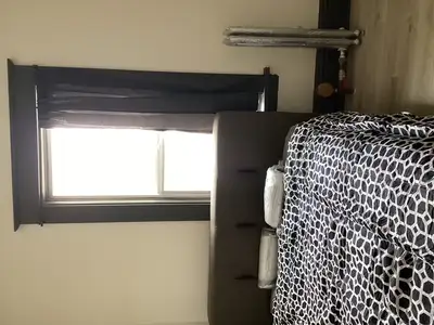 Spacious 3-Bedroom Unit for Rent – Downtown Location