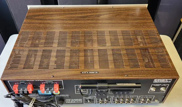 MARANTZ 2325 VINTAGE STEREO RECEIVER in Stereo Systems & Home Theatre in City of Toronto - Image 8