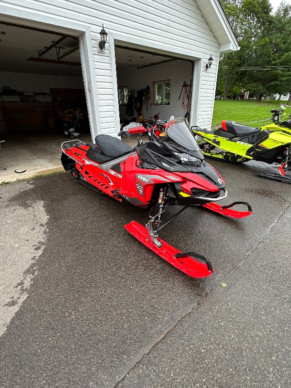 Snowmobile Snowmobiles Moncton Kijiji