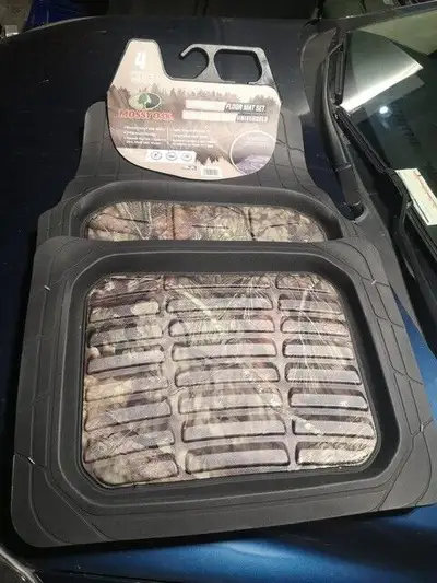 The MOSSY OAK Tray Floor Mat has enlarge size and multi-trimming lines to fit most of vehicles. The...
