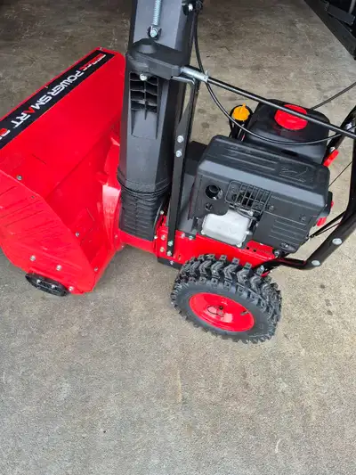 Gas snowblower/2 stage/252cc/26" *almost new* negotiable*, View more