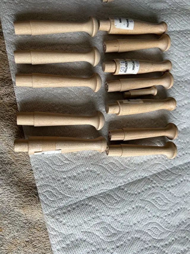 Hardwood coat pegs, qty (12)  3 inch , new. $8.00 for the lot.63882173401985121