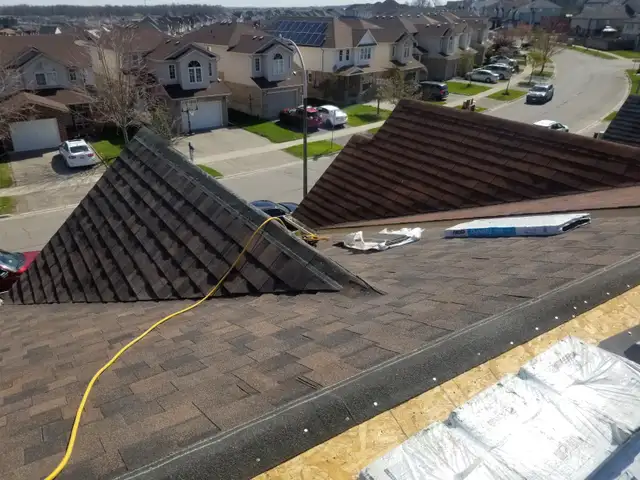 Construction408078386882816002