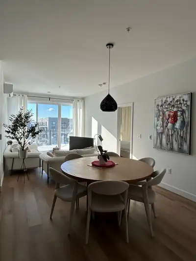 Beloeil : 4 1/2 - Disponible dès le 15 mars/1er avril Description : - 4 1/2 avec grandes fenêtres (t...