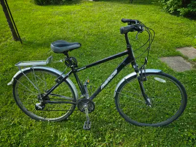 VÉLO URBAIN NORCO - CADRE 18 PO - 14 VITESSES SHIMANO, View more