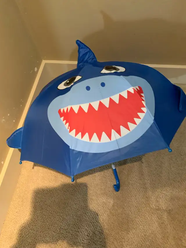Kids shark umbrella in Toys & Games in Calgary - Image 2