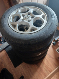 Honda 15" rims with Michelin tires 