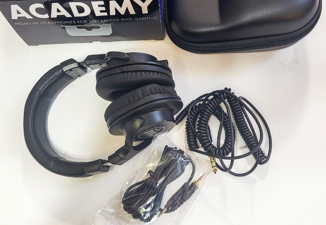 512 AUDIO Academy Studio Monitor Headphones dans Haut-parleurs, écouteurs et micros  à Ville de Montréal - Image 3