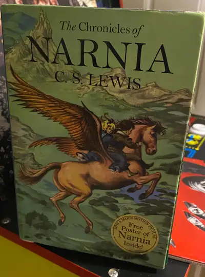 Pauline Baynes Illustrator, The year 2000 release. Books are in excellent condition, the box has wea...