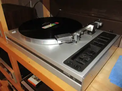 Philips GA 209 S Turntable, View more