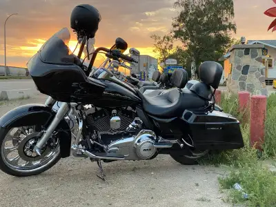 2013 Harley-Davidson Road Glide with only 41,526kms 103ci with a screaming eagle tune screaming eagl...