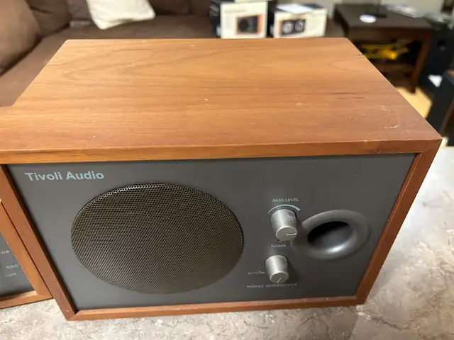 Tivoli Model 3 System in Stereo Systems & Home Theatre in Kingston - Image 4