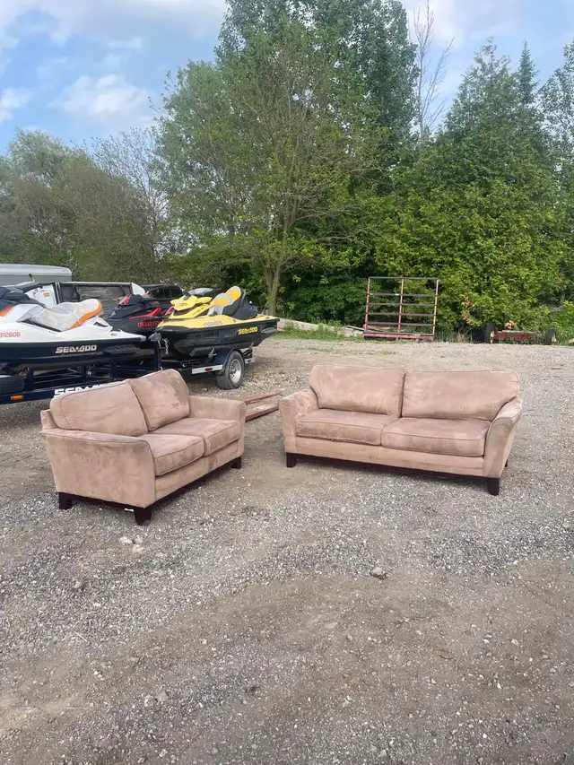 *FREE DELIVERY* Sklar Peppler Sofa & Loveseat628643653972501220