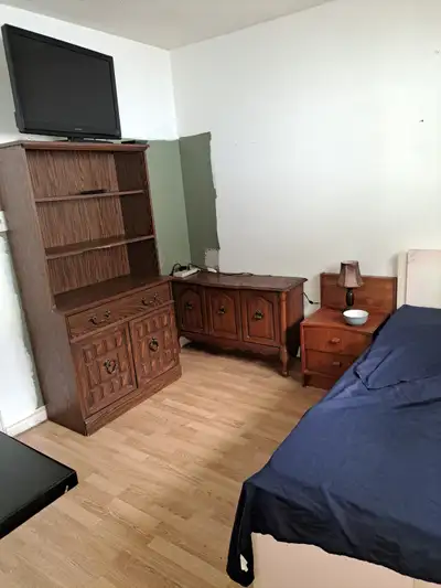 Furnish clean Room for rent all included : Utility, Landry, WIFI ,TV cable and Parking . Close to ew...