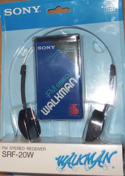 Vintage collectible radios, working, same posted price for each, View more