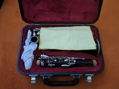 Yamaha YCL-26 Clarinet, View more