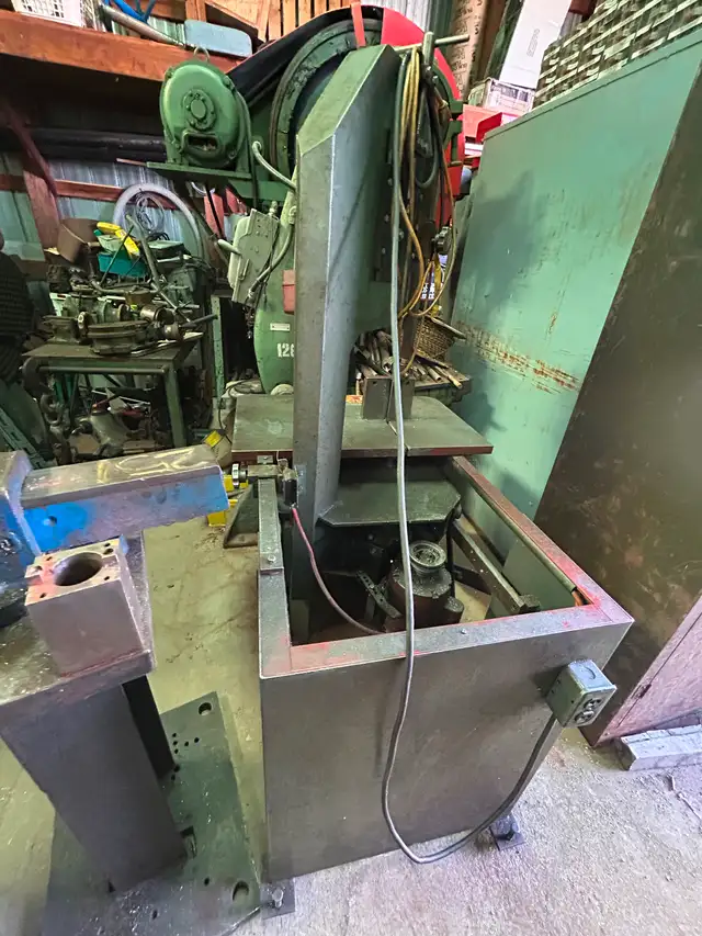 Bandsaw ER Maier gravity feed, 115 volt633844612832031214