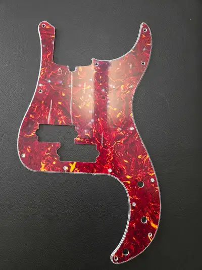 Fender Precision Bass pickguard new, View more