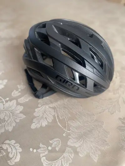 • GIRO HELIOS SPHERICAL HELMET (size L)•, View more