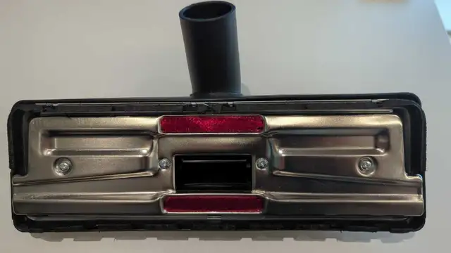 Vacuum Attachment in Vacuums in City of Montréal - Image 2