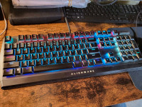 Alienware keyboard aw510k + Red Dragon Mouse
