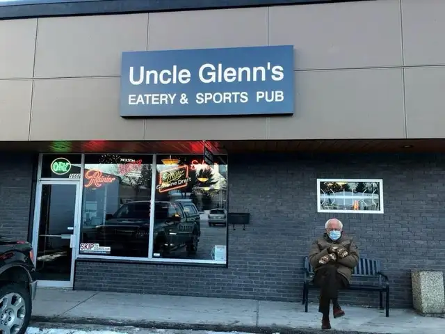 waitress/server/bartender in Bar, Food & Hospitality in Edmonton - Image 3