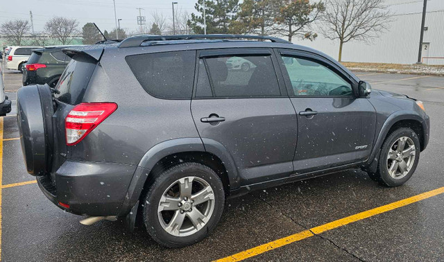 2011 Toyota Rav4 AWD 2nd Owner in Cars & Trucks in Oshawa / Durham Region - Image 3