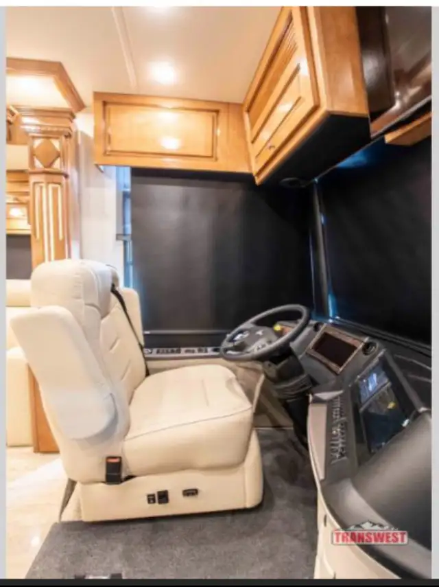 2021 Dutch Star Motorhome SALE PENDING in RVs & Motorhomes in Lethbridge - Image 8