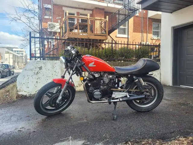 Honda CB450 nighthawk 1982 in Sport Touring in City of Montréal - Image 2