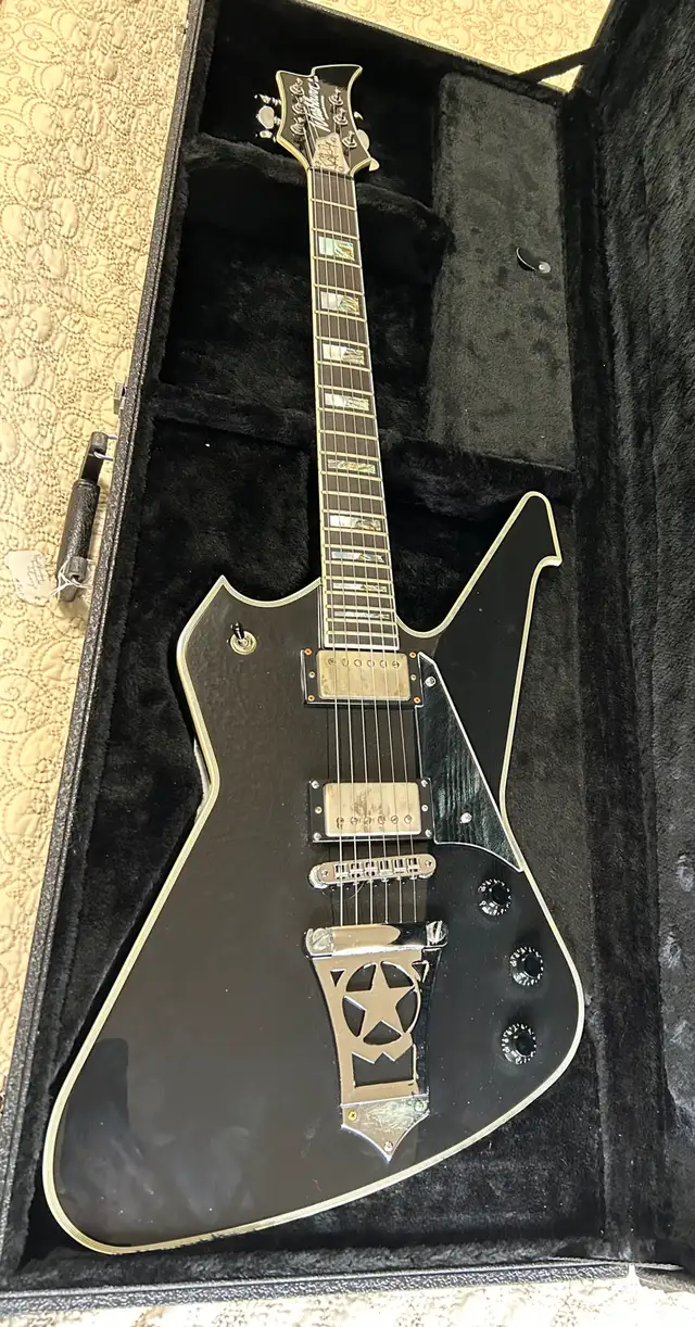 Washburn Paul Stanley Guitar - vintage 1999 in Guitars in Edmonton - Image 2