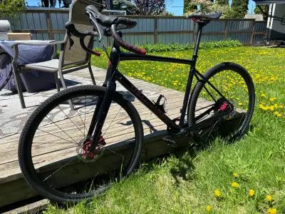 Specialized Diverge E5 Comp 58cm with upgrades. Bike is in great shape, has upgraded Hope brake cali...