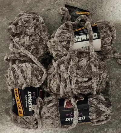 5 Balls of new Bernat Winter Grape Velvet Yarn 300grams per ball.