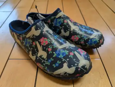 Western Chief Clogs, Ladies size 9, Brand New..$25, View more