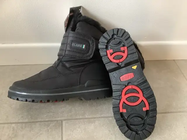 Bottes d’hiver à crampons pour femme, marque Olang, gr 37 euro. in Women's - Shoes in Granby - Image 3