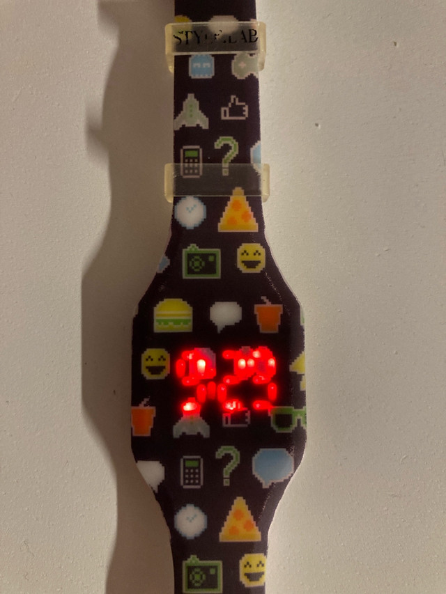 Montre intelligente à vendre   dans Bijoux et montres  à Longueuil/Rive Sud - Image 2