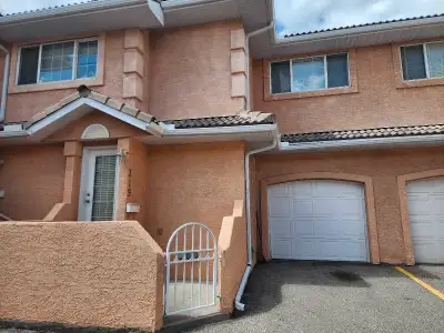 3 bedroom spacious Coral Springs gated community